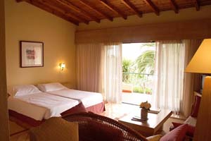 2 person comfort studio with sea view, balcony, and private facilities (bath and shower)